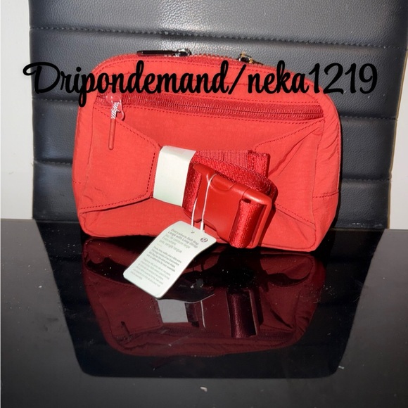 Lululemon Everywhere Belt Bag Large with Long Strap 2L- Magma - Picture 4 of 9